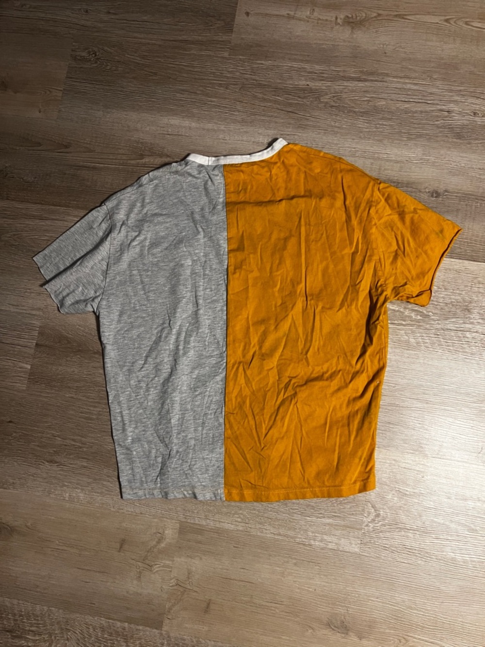 ASOS Graphic Tee - Picture 3 of 3